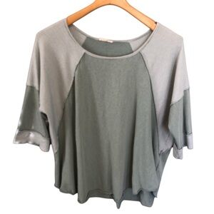 Easel Green White Stripe Textured Flowy 3/4 Sleeve Top Medium